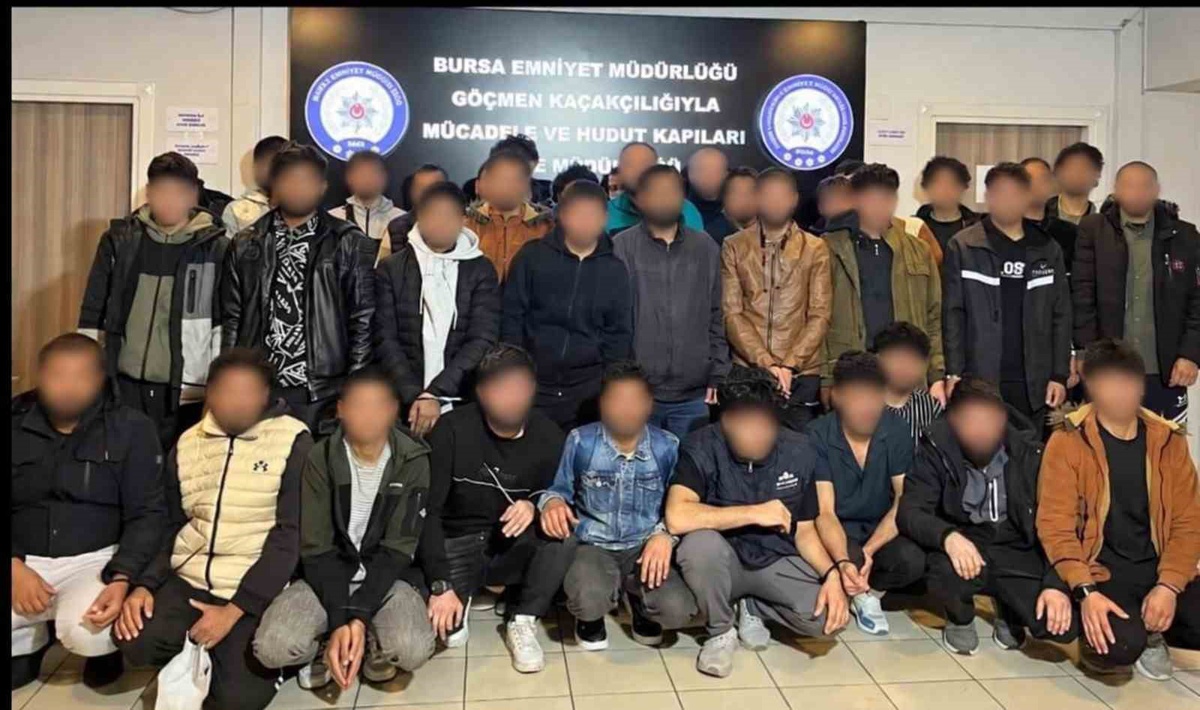 Bursa polisi göçmen kaçakçılığında 11 organizatörü gözaltına aldı