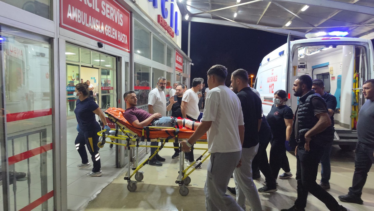 Evinde uğradığı silahlı saldırıda yaralandı
