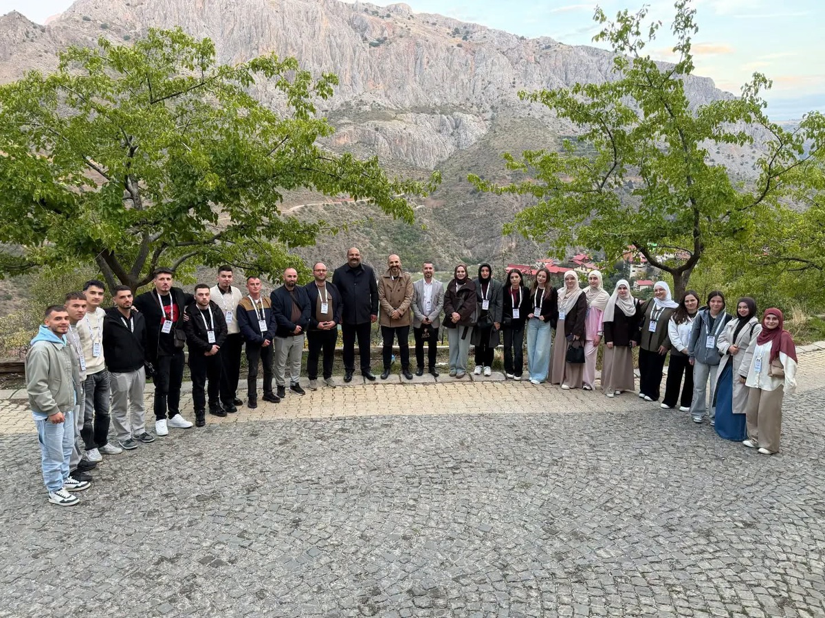 Kosovalı öğrenciler gençlik projesi kapsamında Erzincan Kemaliye’de ağırlandı