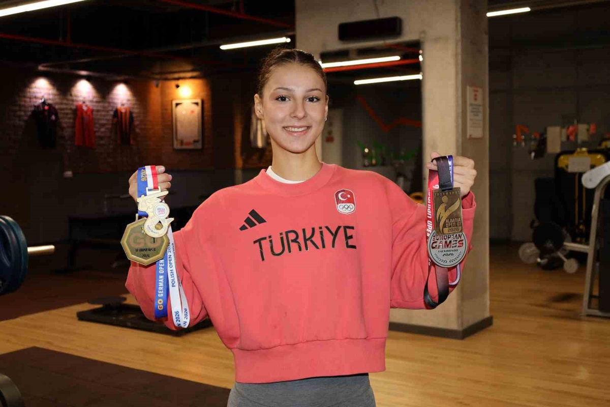 Milli tekvandocu Hatice Pınar Yiğitalp 62 kiloda Avrupa'da birinciliğe yükseldi
