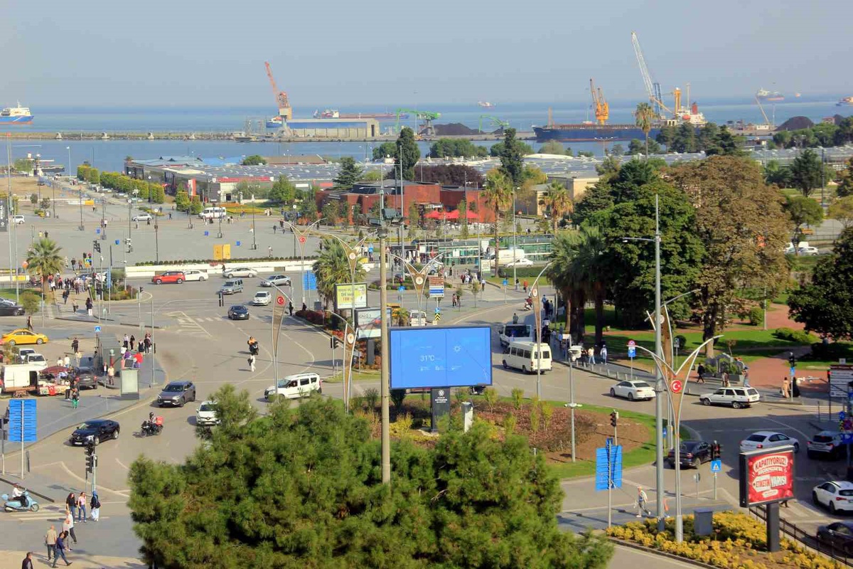 Samsun'da pastırma sıcakları etkisini gösterdi, sıcaklık 31 dereceye ulaştı