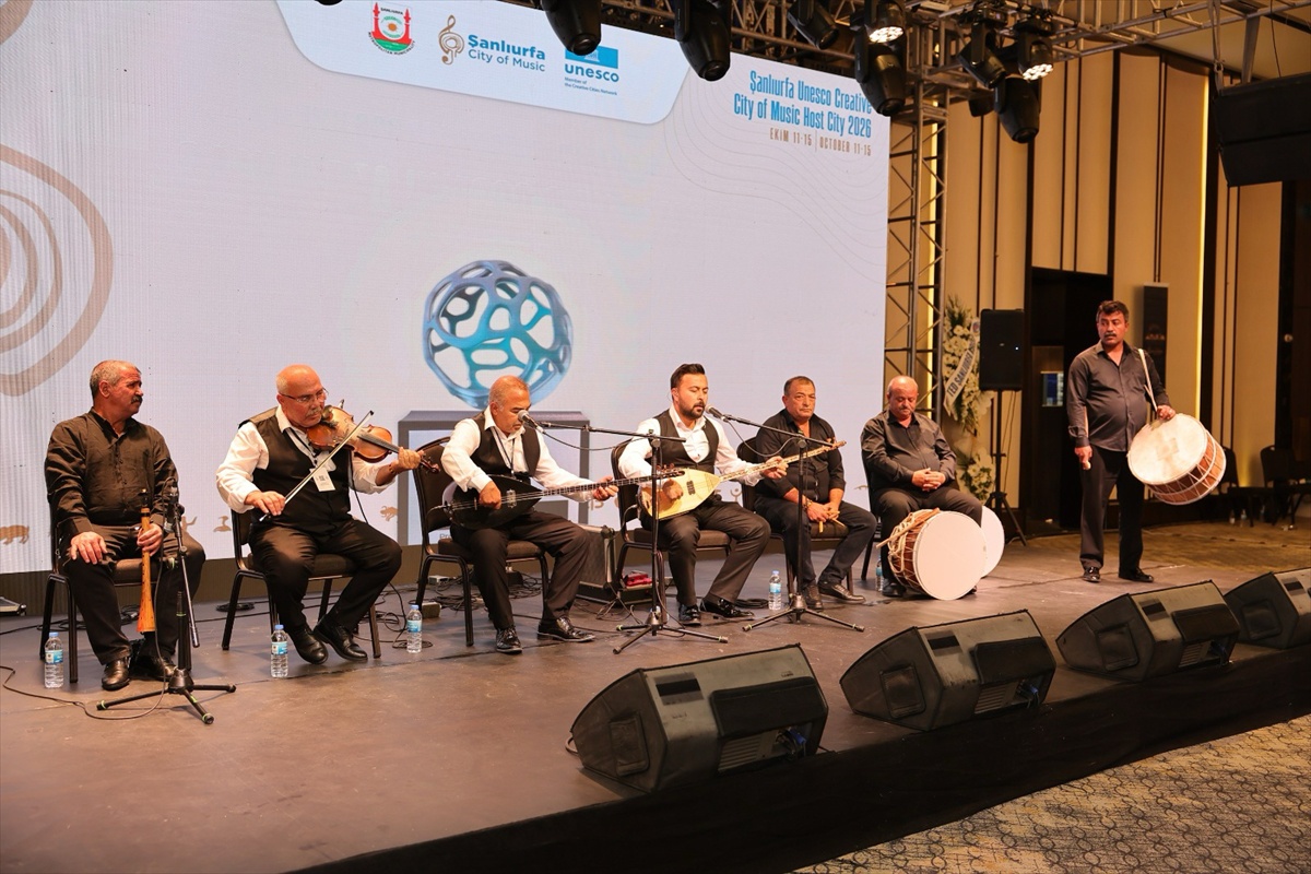 Şanlıurfa'da UNESCO Müzik Şehirleri toplantısında aşıklar ve dengbejler sahne aldı