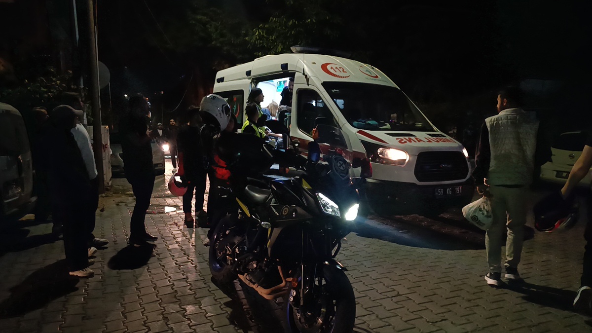 Tekirdağ Değirmenaltı'da motosiklet sürücüsü otomobille çarpışıp yaralandı