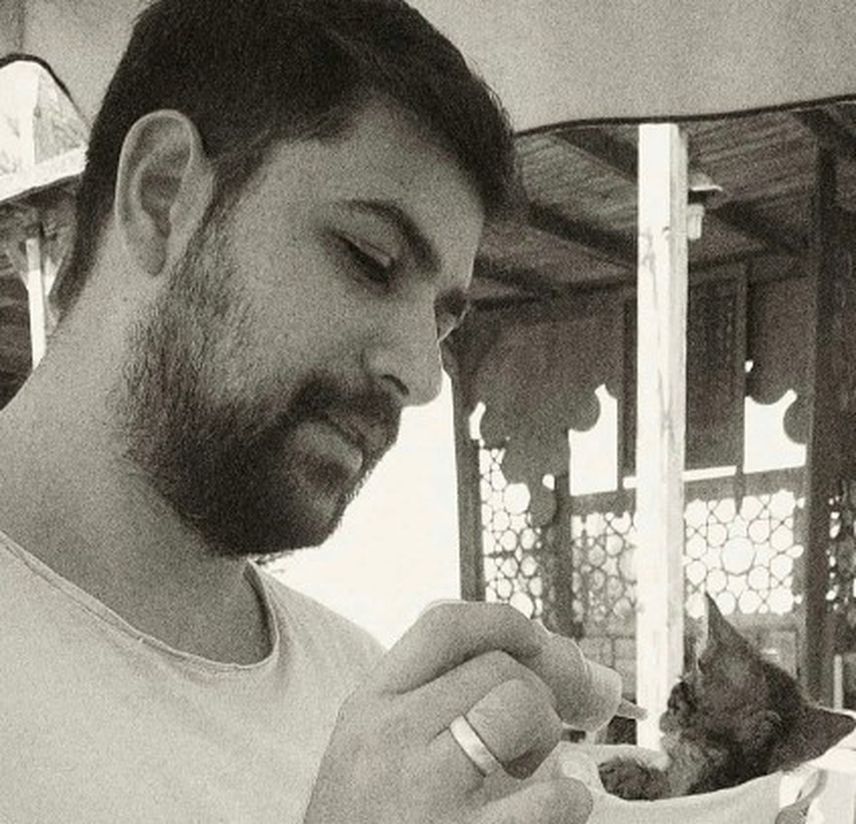 Bursa'da 56 günlük yaşam mücadelesini kaybeden motokurye Mehmet Açık'ın cenaze aracına meslektaşlarından eskort