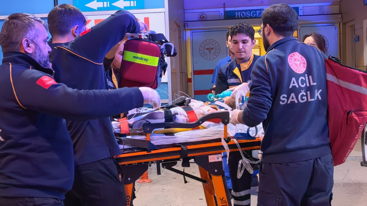 Bursa İnegöl'de otomobilin altında kalan 2 yaşındaki çocuk kurtarılamadı