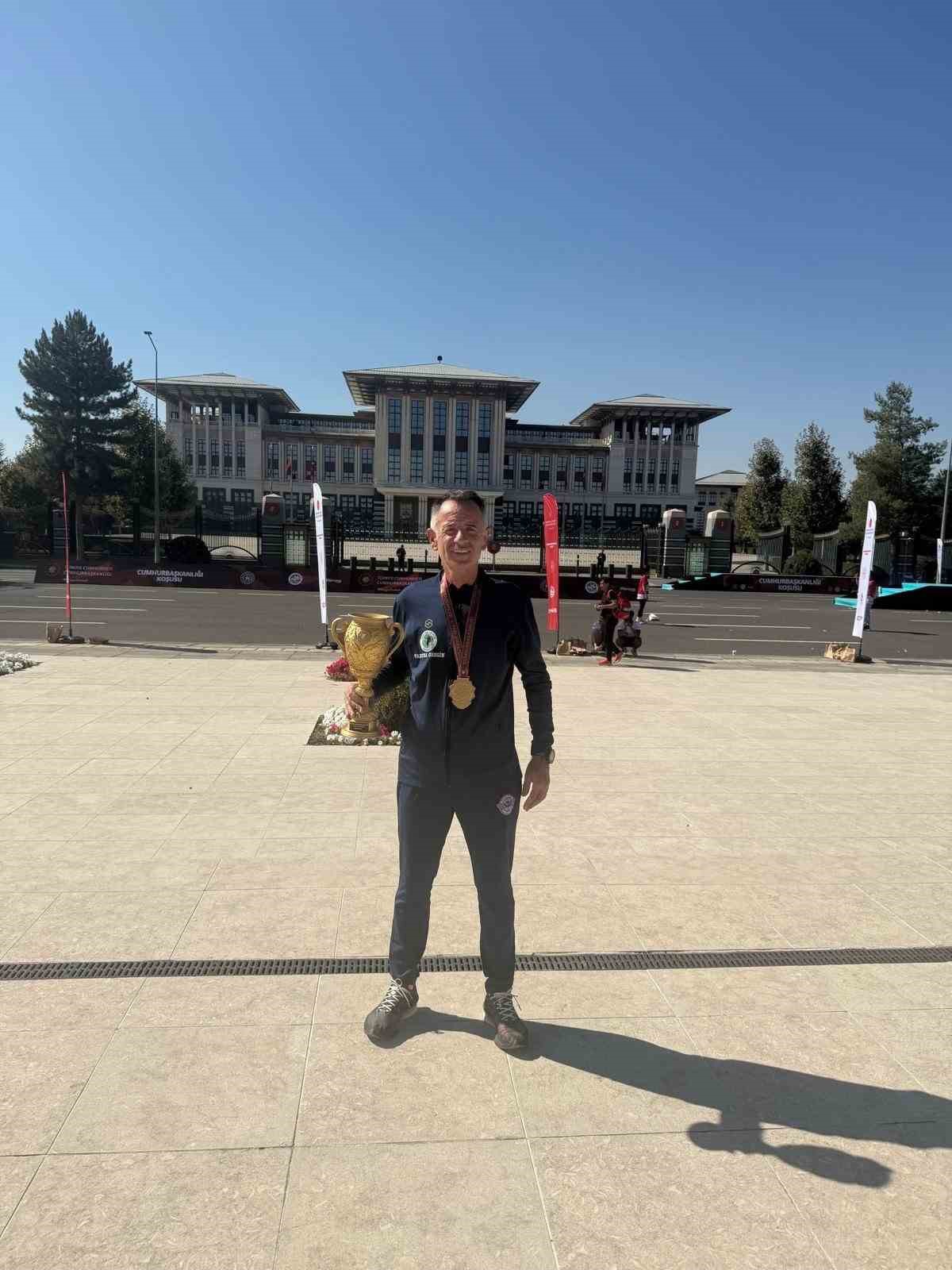 Eskişehirli sporcular Yarı Maratonu'nda 26'ncı, yaş grubunda 2'nci oldu