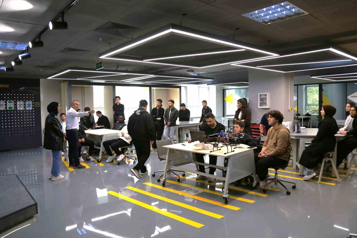 Gümüşhane Üniversitesi'nde açılan Milli Teknoloji Atölyesi öğrencilere hizmet verecek