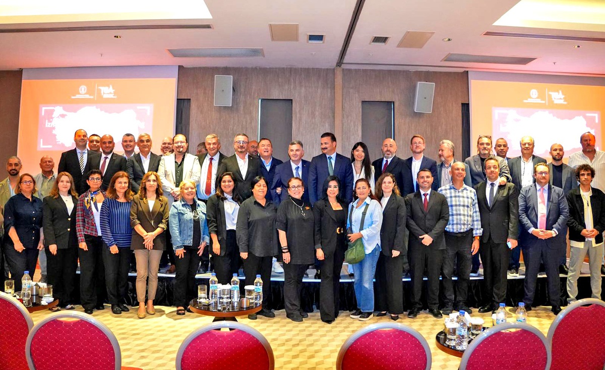 İzmirli turizmciler Çeşme'de Trip.com ve Tripadvisor ile dijital stratejileri konuştu