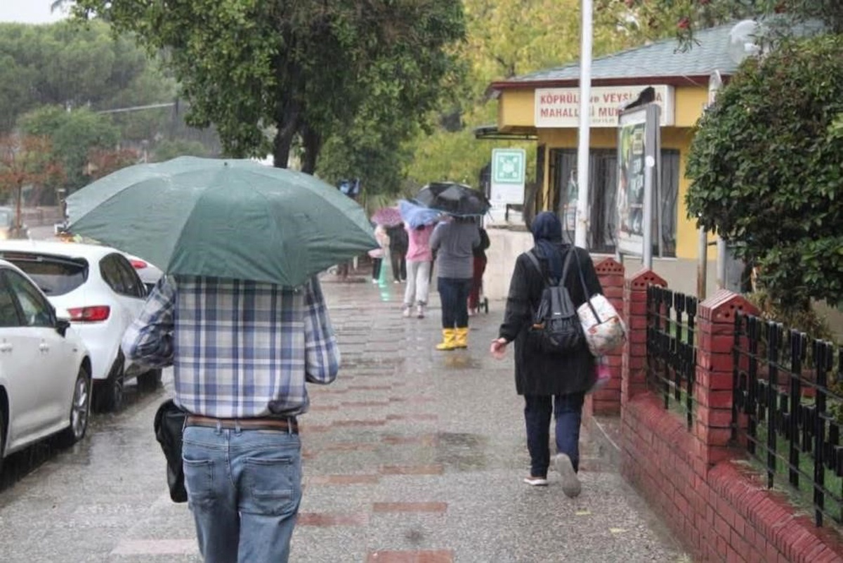 Meteoroloji Aydın'da bu geceden itibaren kuvvetli yağışa karşı uyardı