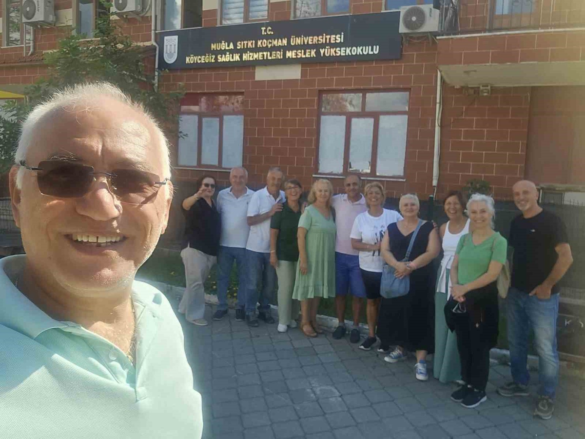 Muğla Köyceğiz'de Tazelenme Üniversitesi yeni döneme kişisel gelişim dersiyle başladı