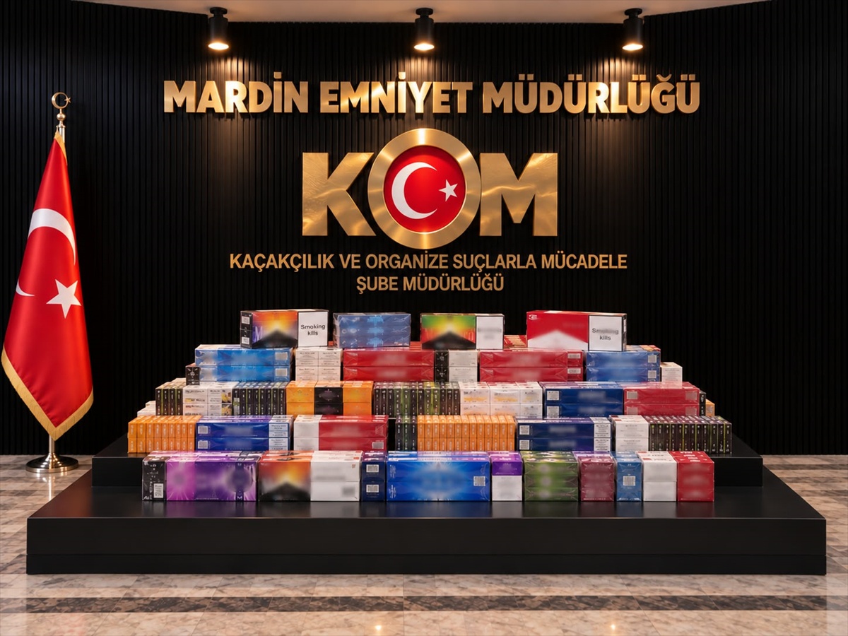 Nusaybin'de araçta 4 bin 820 paket kaçak sigara bulundu, 2 şüpheli yakalandı