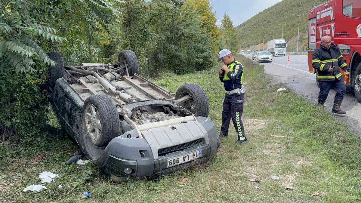 Samsun Kavak'ta Samsun-Ankara karayolunda cip takla attı, karı-koca yaralandı