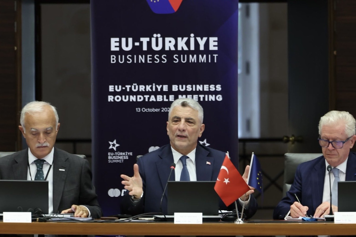 Ticaret Bakanı Ömer Bolat, Belçika’da