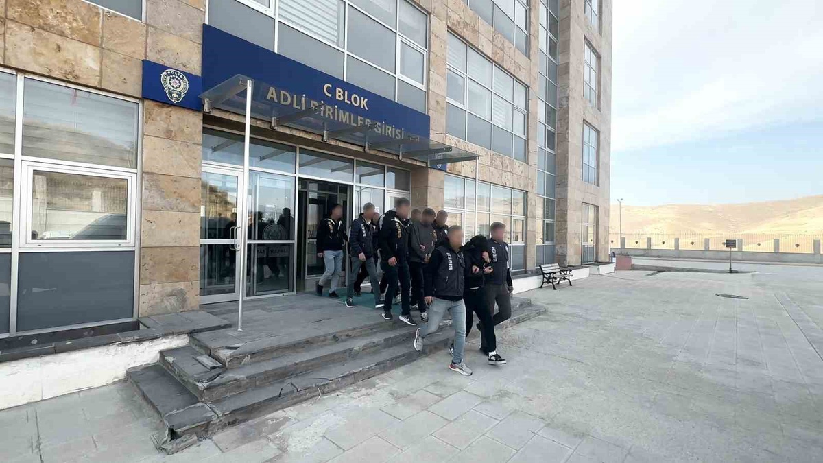 Yatırım ilanı soruşturmasında 1,3 milyar TL hacim tespit edildi, 12 kişi tutuklandı