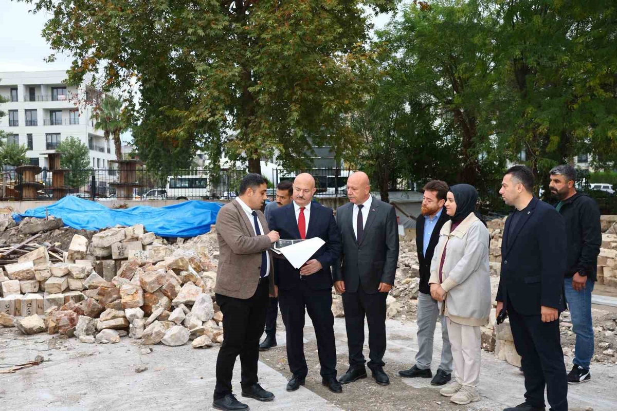 Adıyaman'da Arkeoloji Müzesi inşaatını Vali Abdullah Küçük inceledi