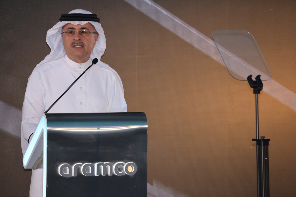 Aramco CEO'su Nasser, ham petrol rezervlerinin iki yılda dolabileceği konusunda uyardı