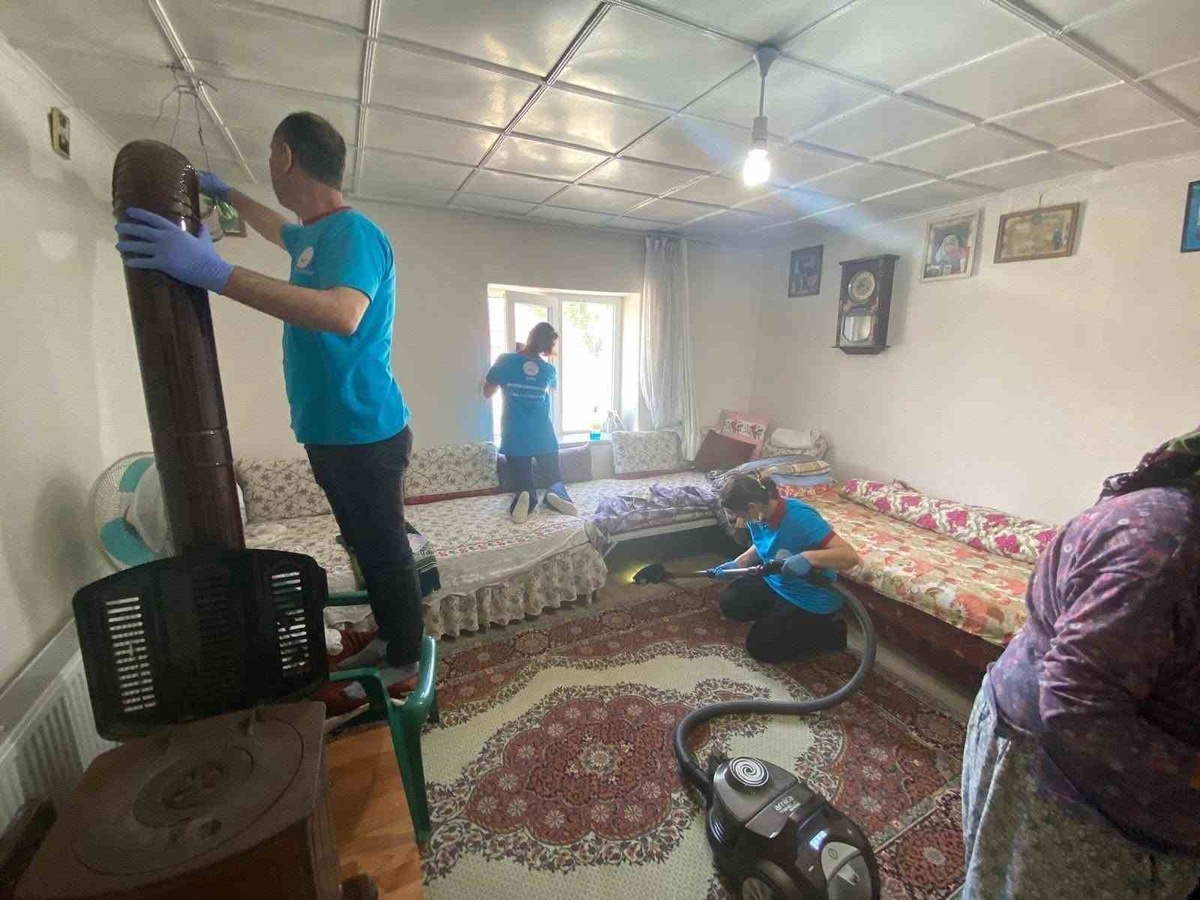 Çine'de Vefa Projesi yaşlı, engelli ve kronik hastalara düzenli destek sağlıyor