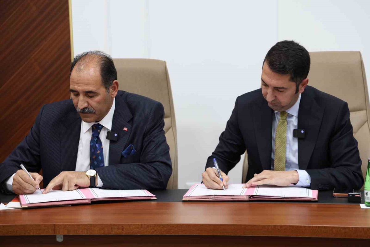 Elazığ'da Gençlik ve Spor ile Milli Eğitim müdürlükleri protokol imzaladı