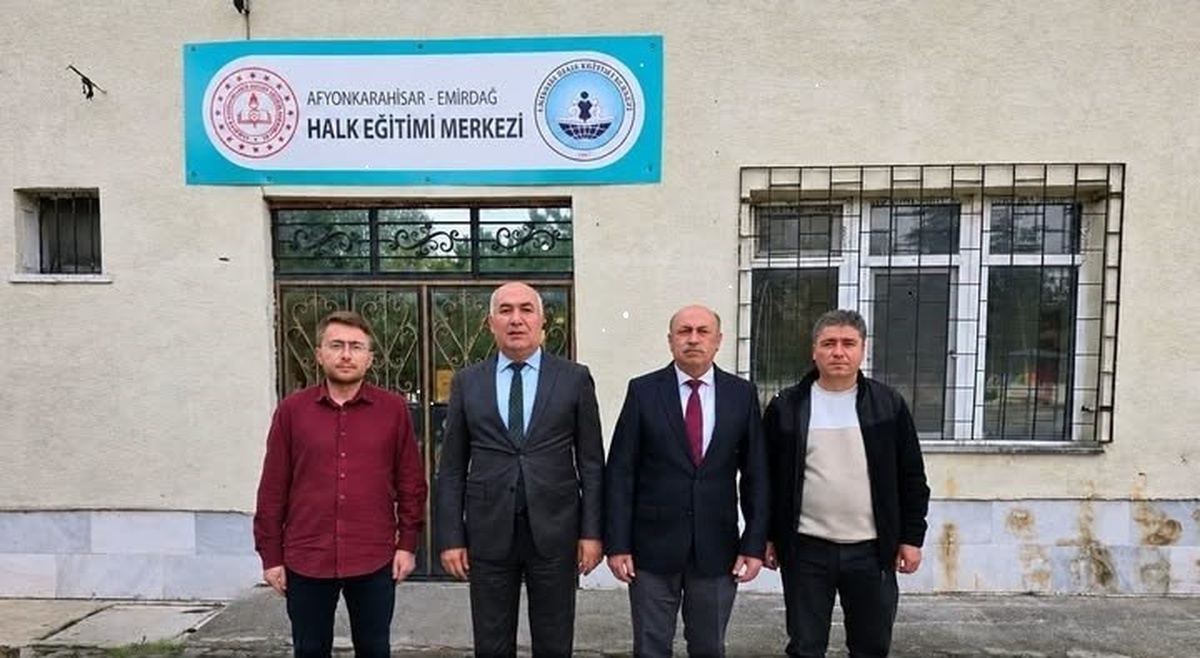 Emirdağ İlçe Milli Eğitim Müdürü Gürkan Emeksiz halk eğitimi faaliyetlerini inceledi