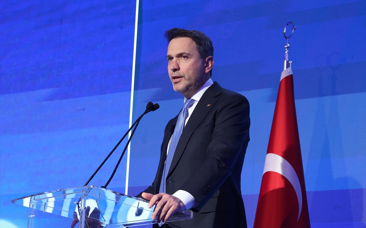 Enerji Bakanı Bayraktar, tek kaynağa bağımlılığa karşı LPG'nin önemini vurguladı