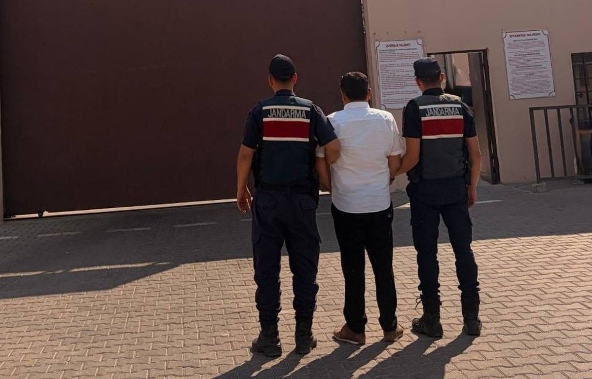 Gaziantep'te 11 yıl 8 ay ve 11 yıl 4 ay hapis cezasıyla aranan 2 şüpheli tutuklandı