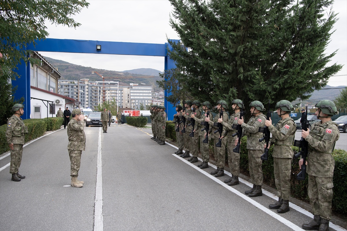 Genelkurmay Başkanı Bayraktaroğlu, KFOR devir teslim töreni için Kosova'ya gitti