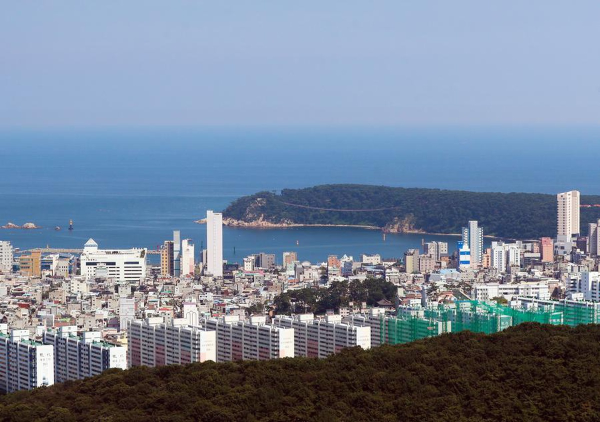 Güney Kore'nin Ulsan kentindeki kimya fabrikası yangınında 7.000 işçi tahliye edildi