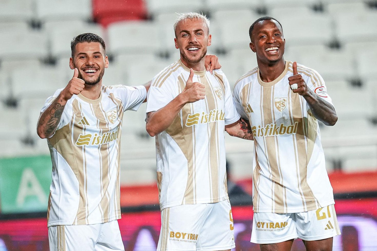 Kayserispor, Antalyaspor'u farklı geçti