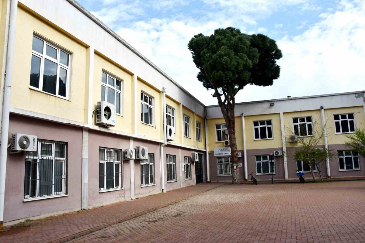 MCBÜ İlahiyat, Manisa'da din ve hayat sempozyumunu 16-17 Ekim 2026'da düzenleyecek