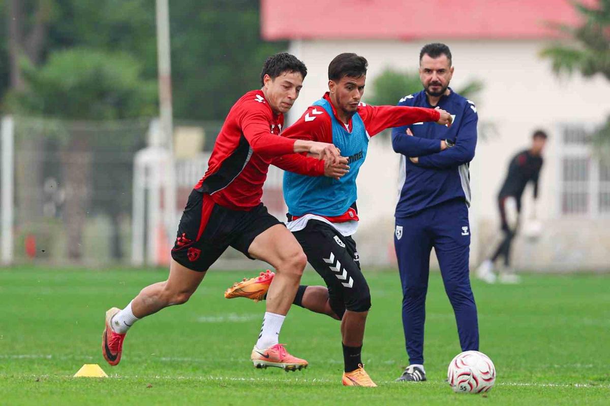 Samsunspor, 8. haftada Kasımpaşa maçı hazırlığını Nuri Asan Tesisleri'nde sürdürdü