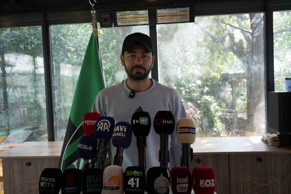 Selçuk İnan, Beşiktaş maçında puan alınamasa da iyi oyun ve mücadeleden memnun kaldı