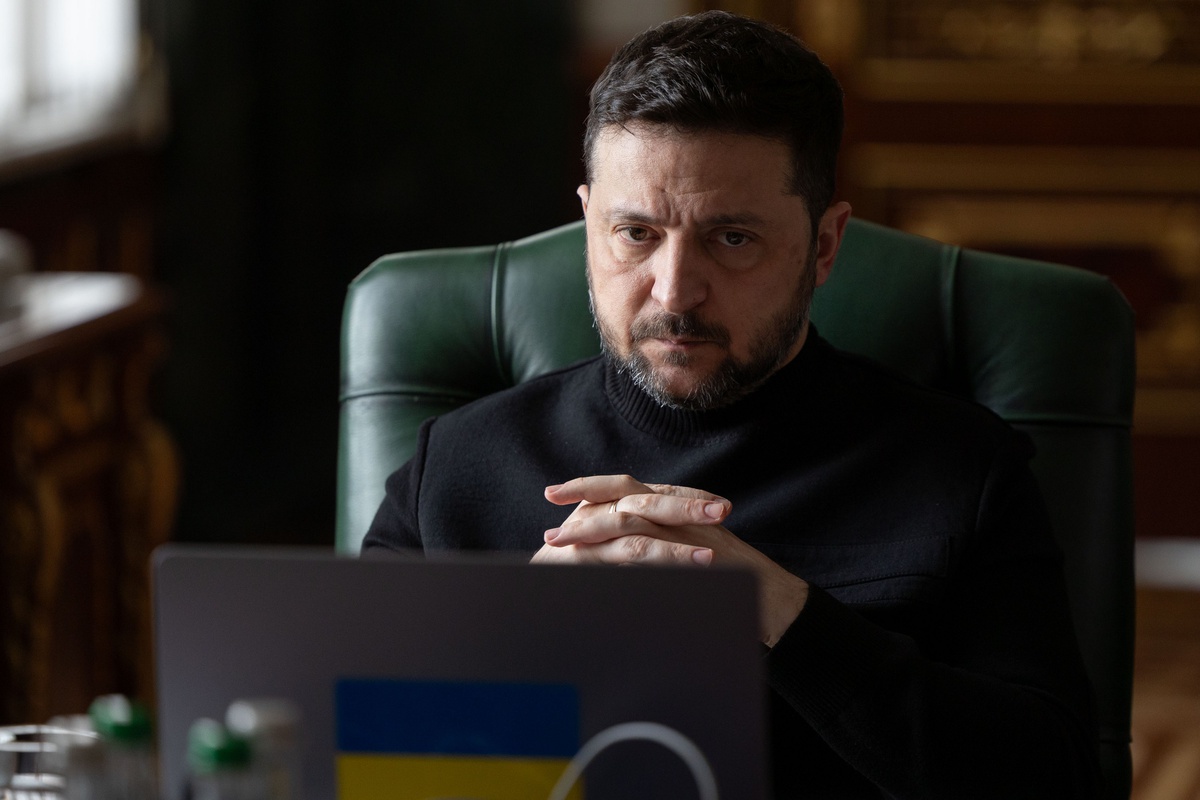 Zelenskiy, Rusya saldırısında en az 600 bin kişinin elektriksiz kaldığını açıkladı