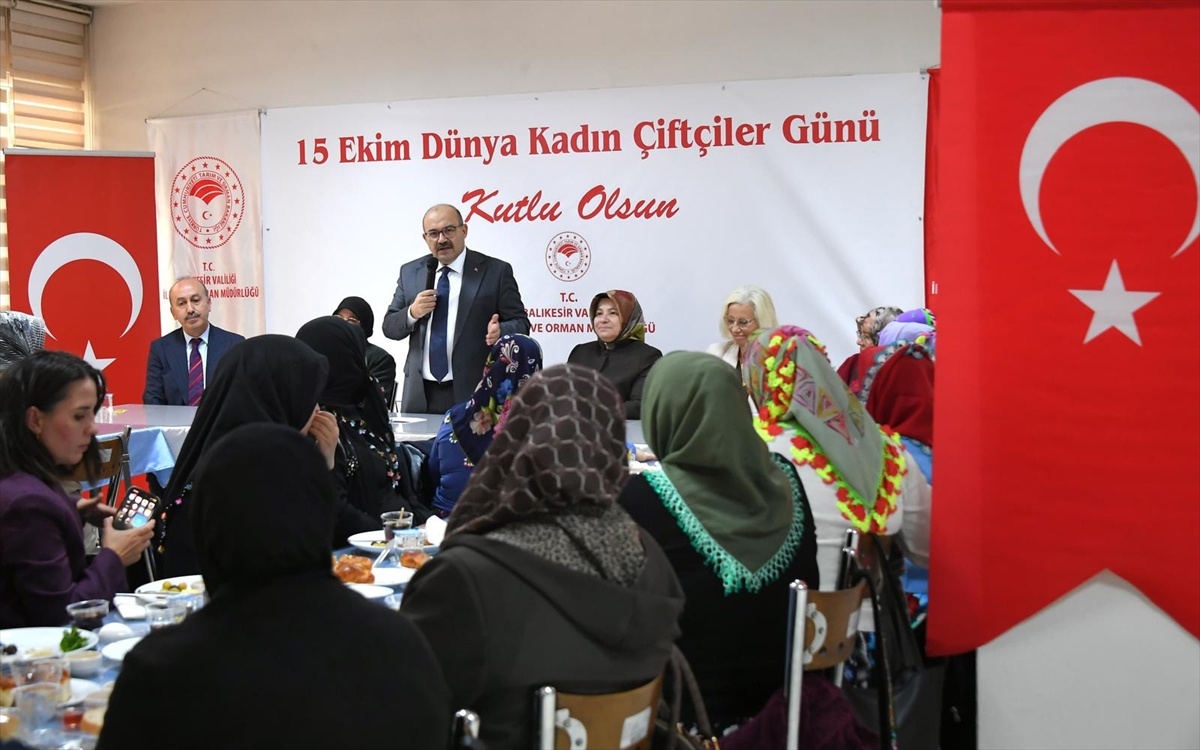 Balıkesir'de kadın çiftçiler Vali Ustaoğlu'yla buluştu, kayıtlı 7 bin 88 kadın var