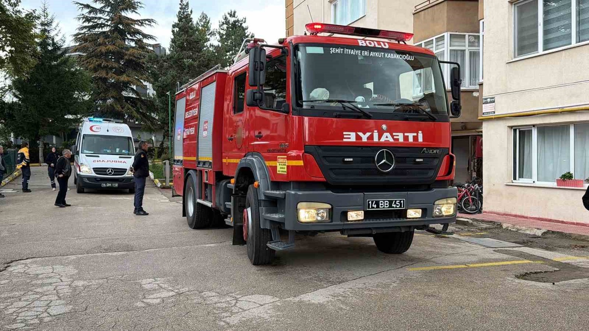 Bolu'da apartmanın girişindeki pano yangını söndürüldü, bir kişi dumandan etkilendi