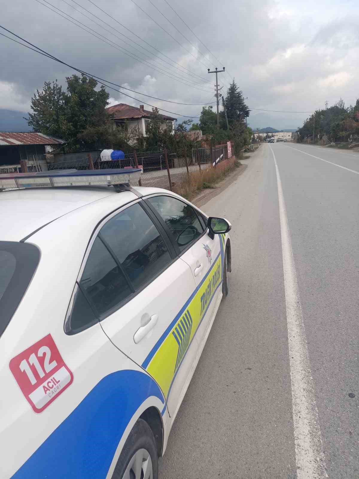 Bolu Mudurnu'da yenilenen yolda 50 km/s hız sınırına uyum için radar denetimi başladı