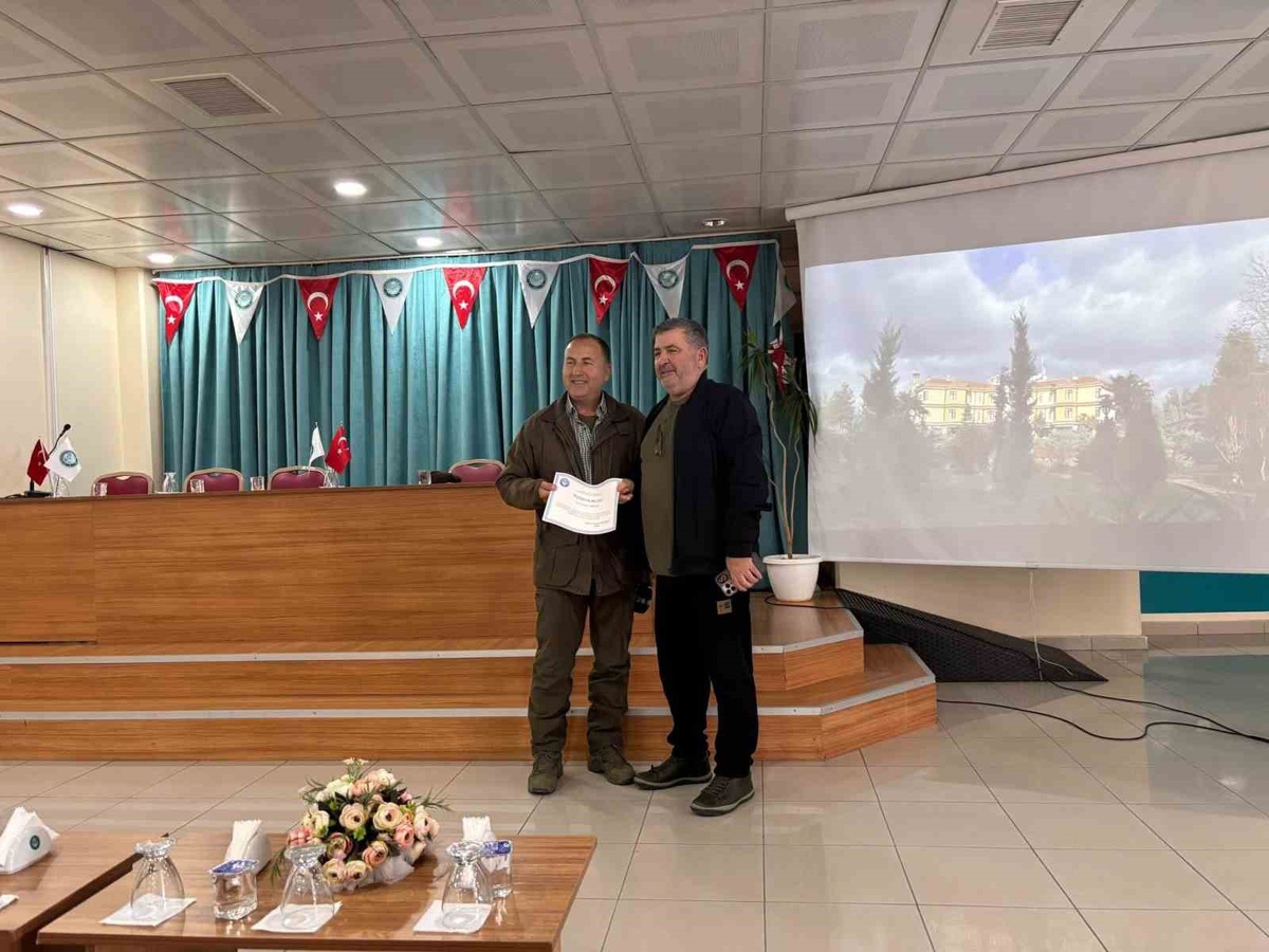Burhaniye MYO'da av turizmi seminerinde Kazdağları ve sürdürülebilirlik ele alındı