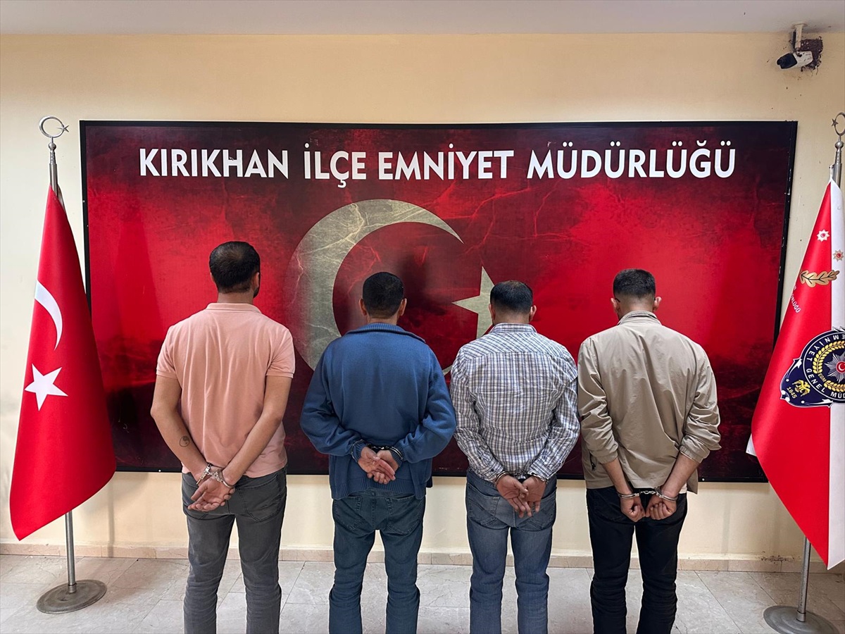 Hatay Kırıkhan'da otomobil kurşunlama olayında 4 zanlı tutuklandı