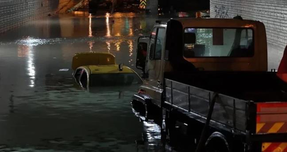 İSTANBUL SON DAKİKA! İstanbul'da sel mi oldu, hangi ilçelerde sel oldu? Ölü, yaralı var mı?