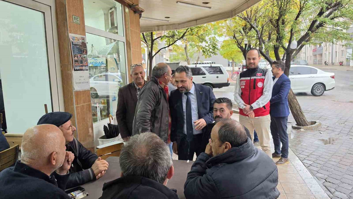 İyilik Var Dijital Gönüllülük Platformu Muğla Menteşe'de vatandaşlara tanıtılıyor