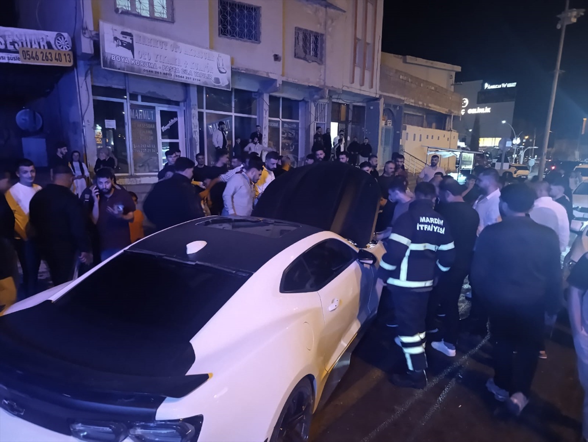 Mardin'de Kızıltepe ve Nusaybin'de üç trafik kazasında 4 kişi yaralandı