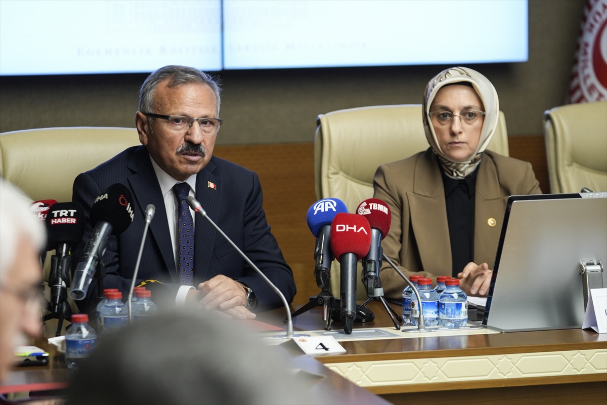 Okul Saldırıları Komisyonu Başkanlığına AK Partili İsa Mesih Şahin seçildi