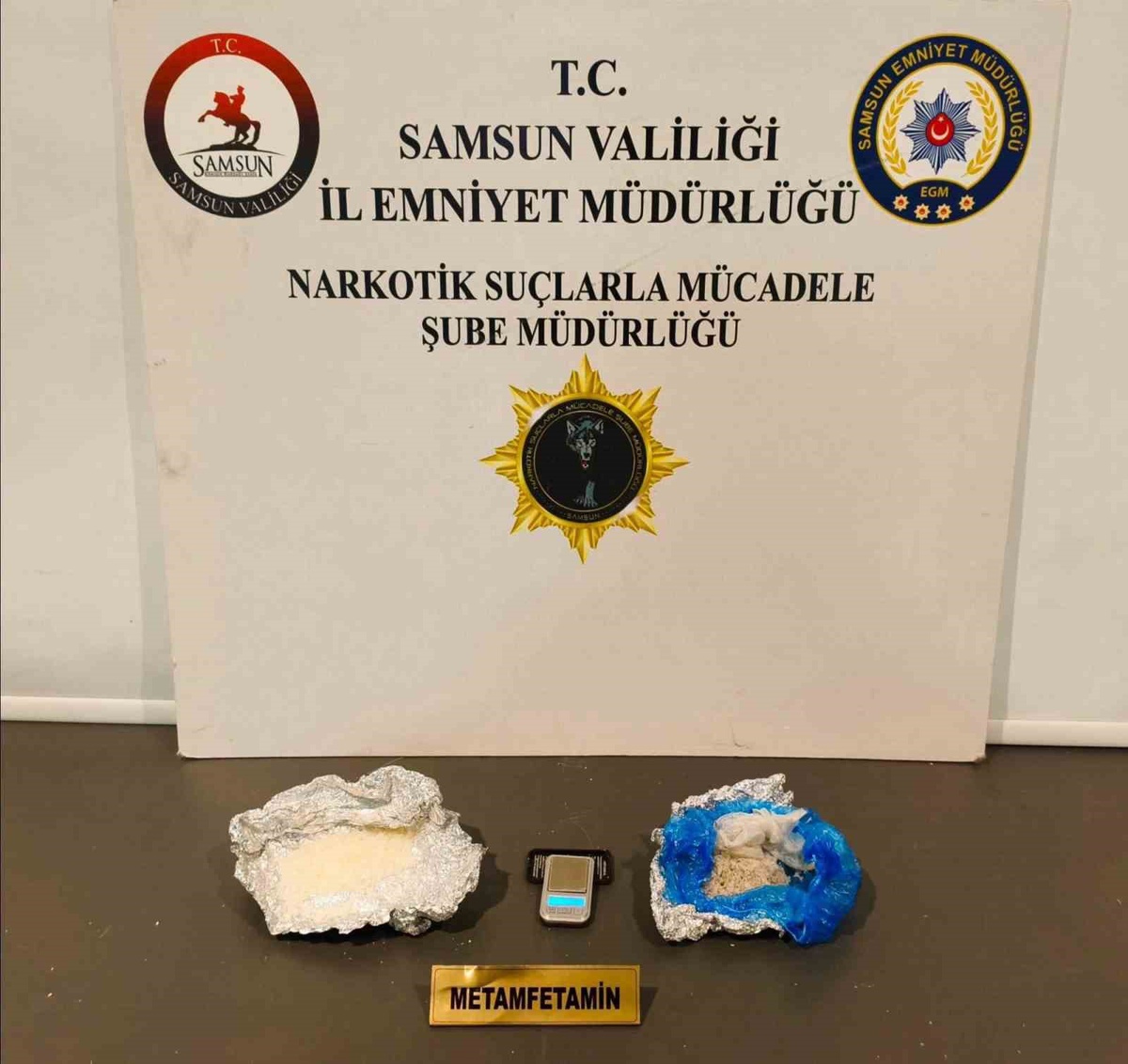 Samsun'da 3 narkotik çalışmasında uyuşturucu ve para ele geçirildi, 1 kişi yakalandı