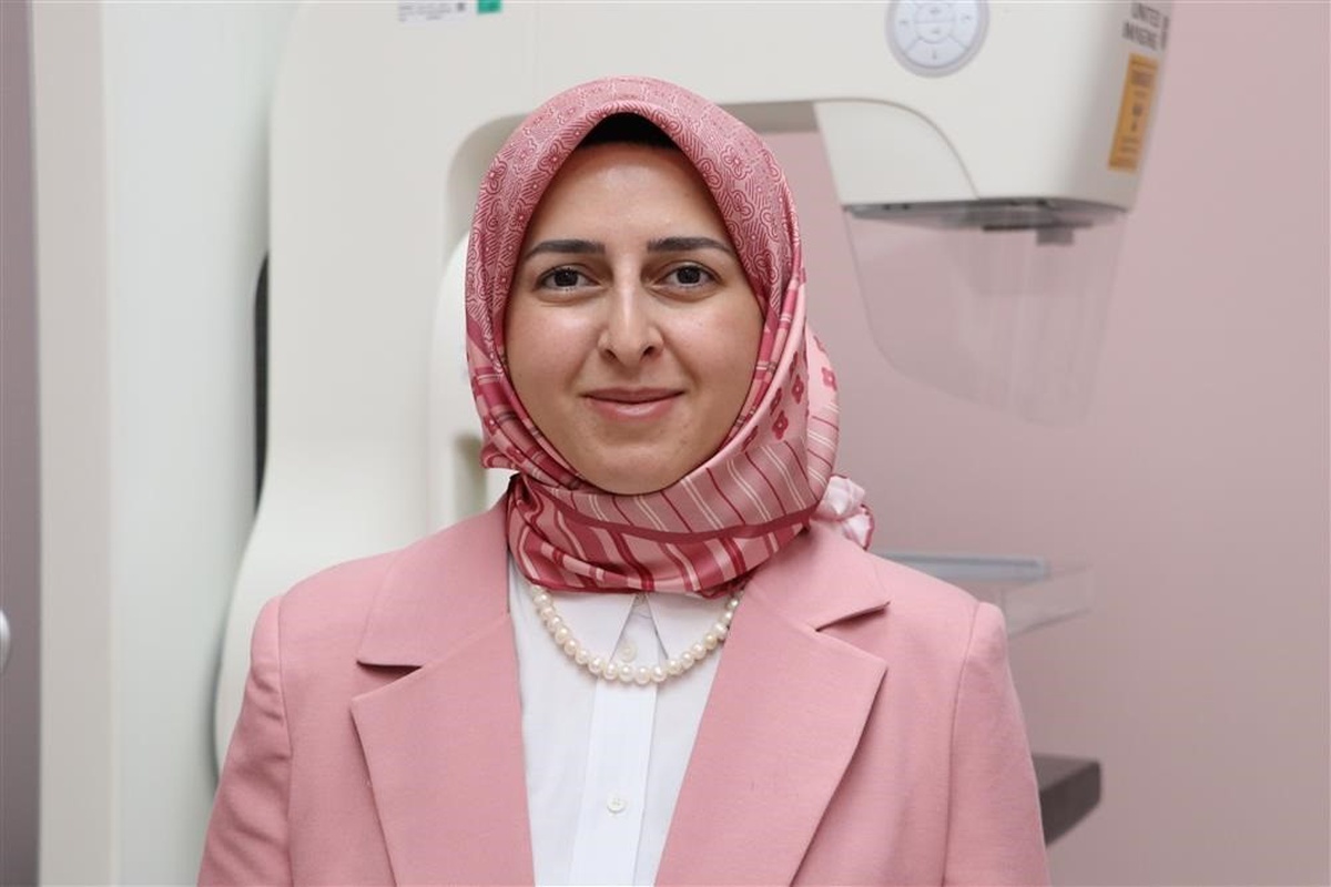 Sivas'ta Dr. Kübra Nalbant, 40-69 yaş kadınlara iki yılda bir mamografi çağrısı yaptı