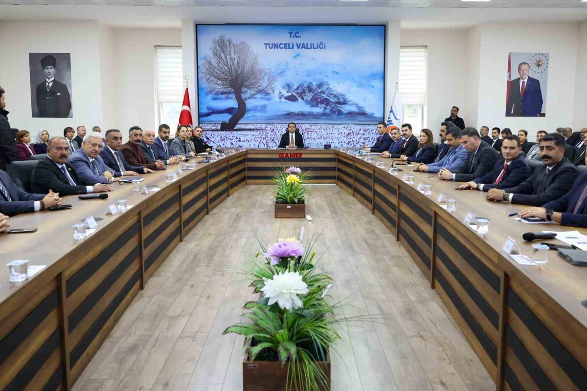 Tunceli'de 17 milyar 835 milyon 788 bin liralık 130 projeden 88'i devam ediyor