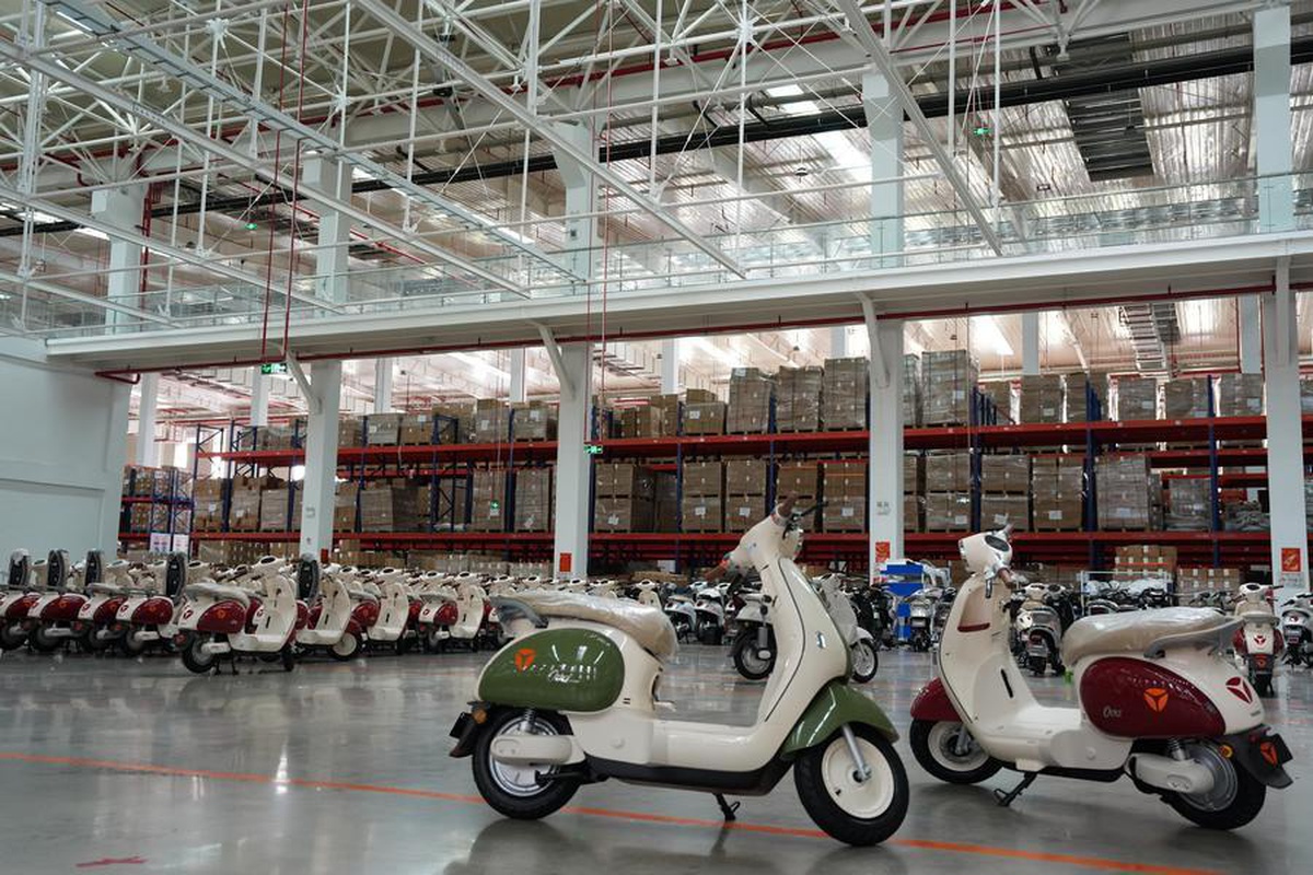 Vietnam'da Çin menşeli elektrikli motosikletler büyük kentlerde giderek yaygınlaşıyor