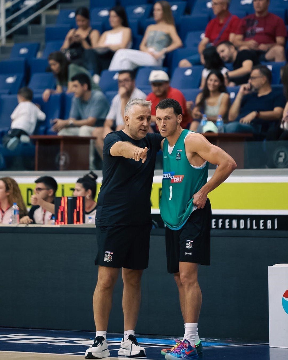 Y. Denizli Basket Başantrenörü Aktaş, Trabzonspor maçı için taraftara çağrı yaptı