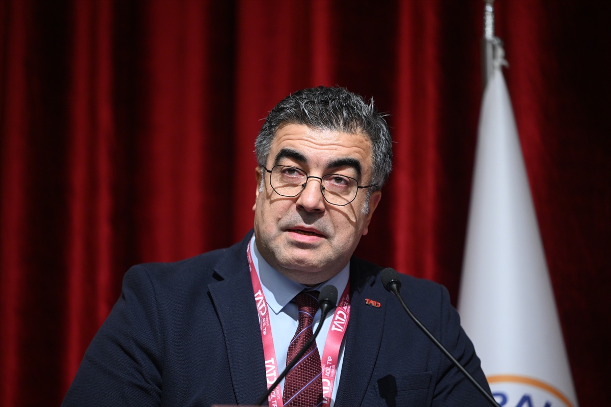 Acil Tıp Derneği 2025'te 150 binden fazla hastaya acil servislerde bakıldığını açıkladı