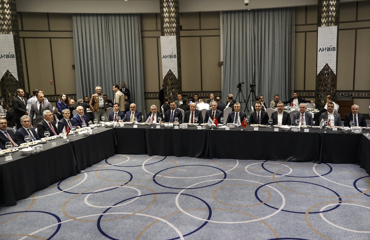 Akdeniz'de en fazla hububat ve bakliyat ihracatı yapan firmalar ödüllendirildi