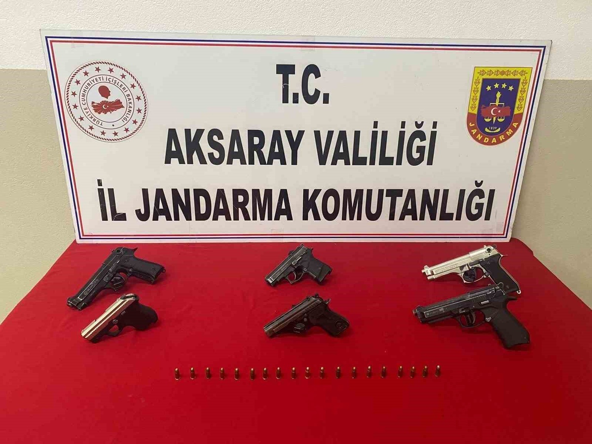 Aksaray'da 3 ilçede düzenlenen silah operasyonunda 5 şüpheli gözaltına alındı
