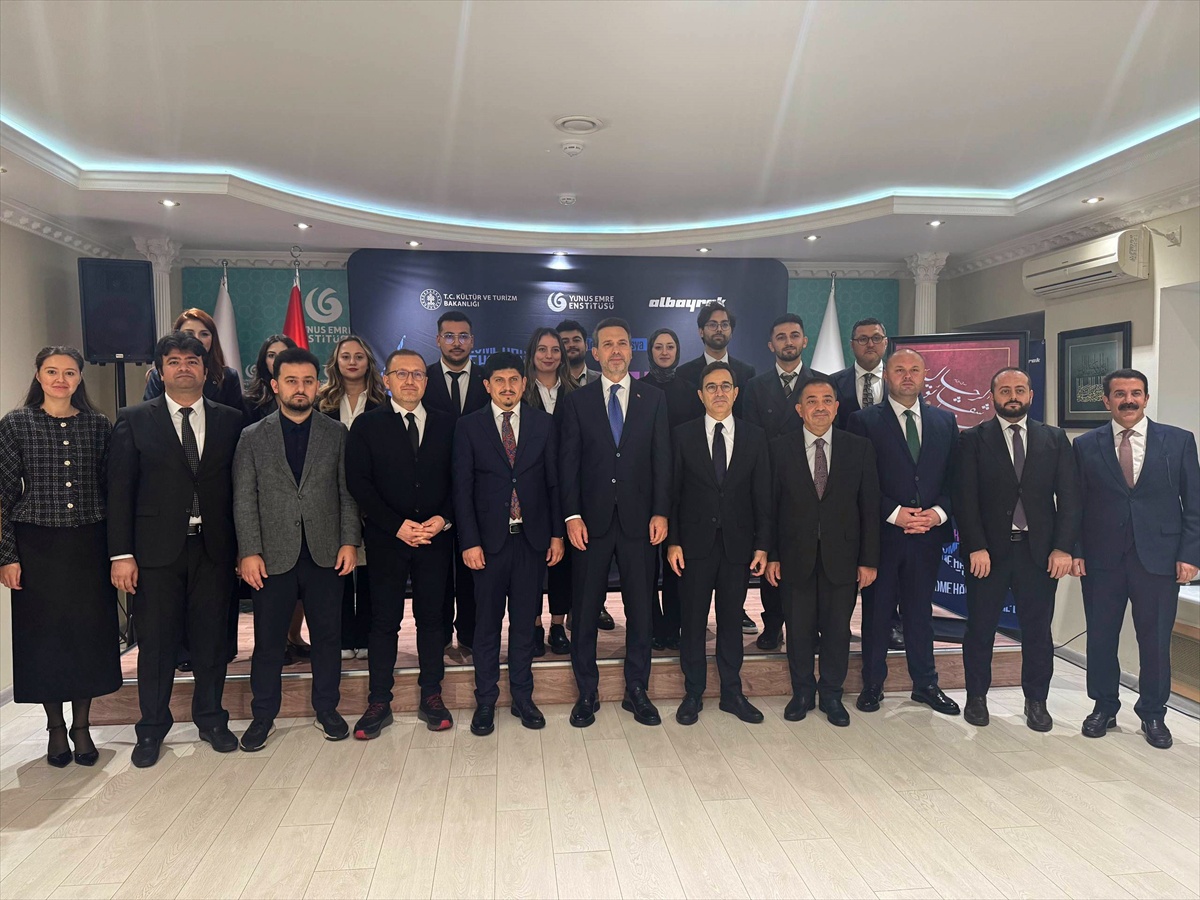 Bakan Bayraktar, Moskova'da 'Hane' isimli İslam Sanatları Sergisi'ni açtı